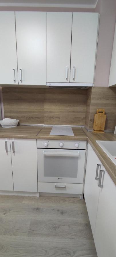 Luxury And Stylish Apartmen, Metro Station Obelya Sofia Bagian luar foto
