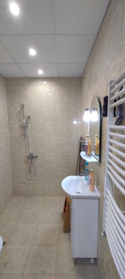 Luxury And Stylish Apartmen, Metro Station Obelya Sofia Bagian luar foto